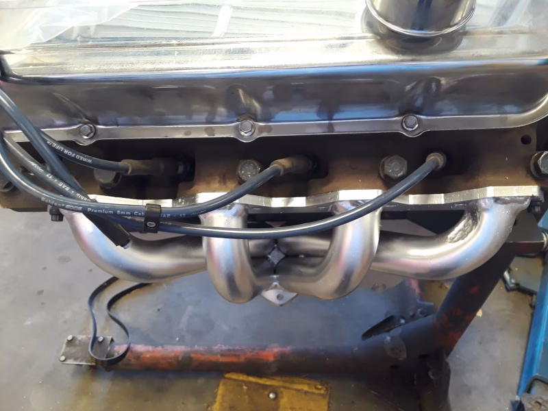 EX41101 Block Huggers Street rod style, center exit - Image 2