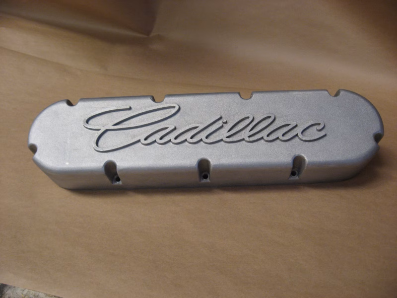 VT91131 Flat Top Valve Covers with Raised Cadillac Script