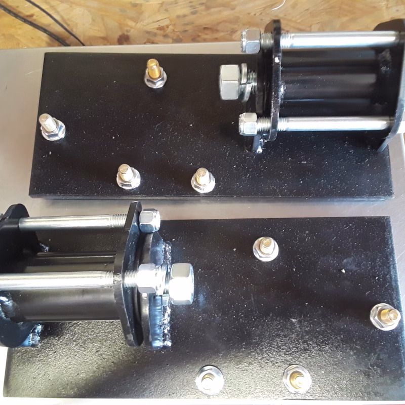 SM51170 G-Body Motor Mount Kit